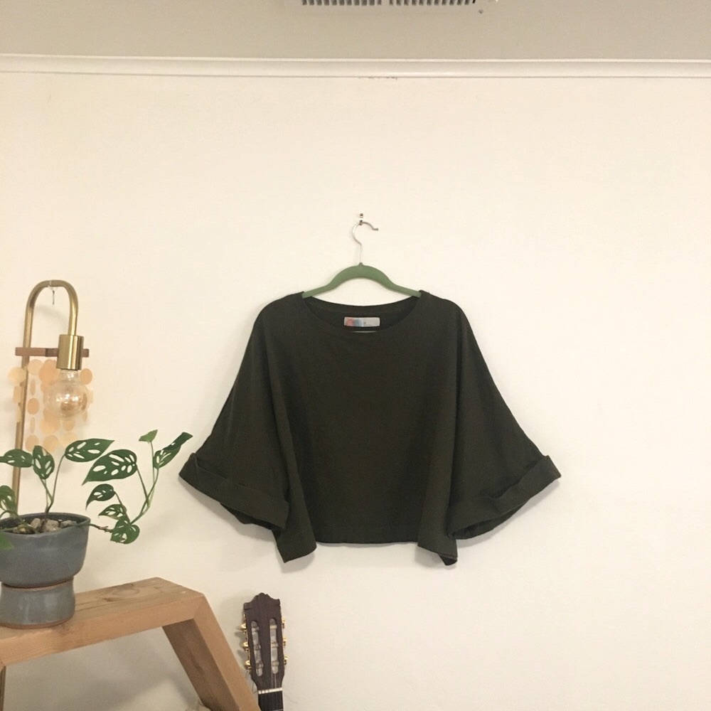 Free people box fit short sleeve sweatshirt size S